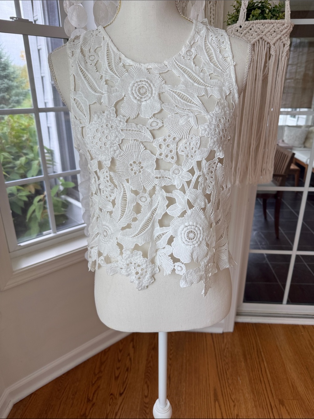 Caution to the Wind Cotton Embroidered White Floral Lace Sleeveless Top